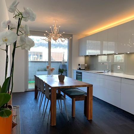 Central & Elegant Room In Biel Exterior photo