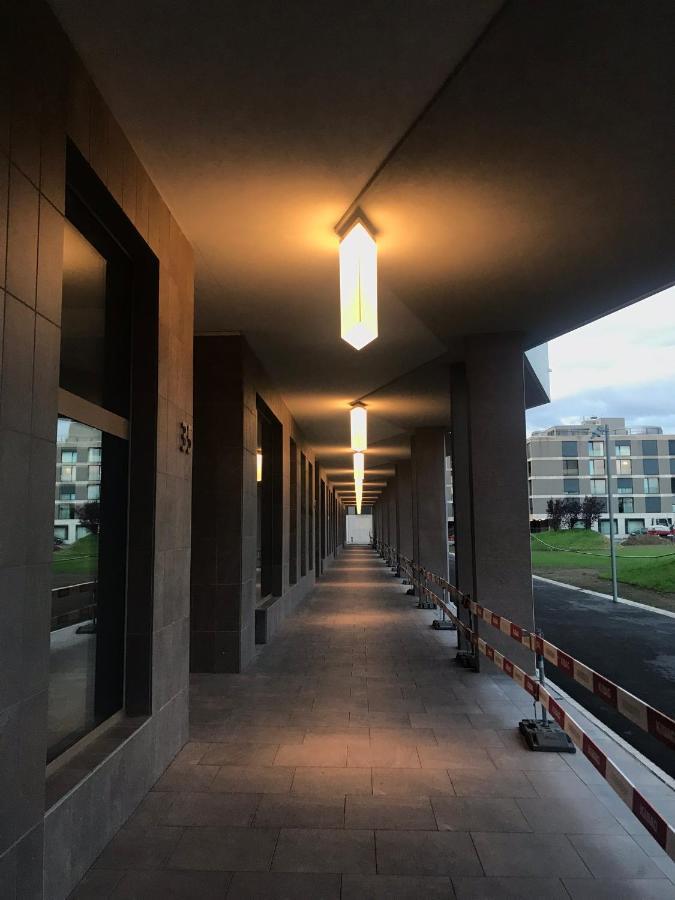 Central & Elegant Room In Biel Exterior photo