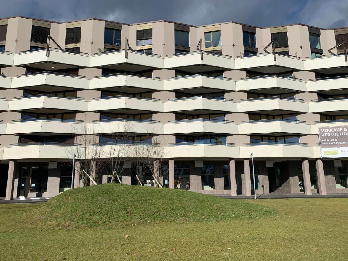 Central & Elegant Room In Biel Exterior photo